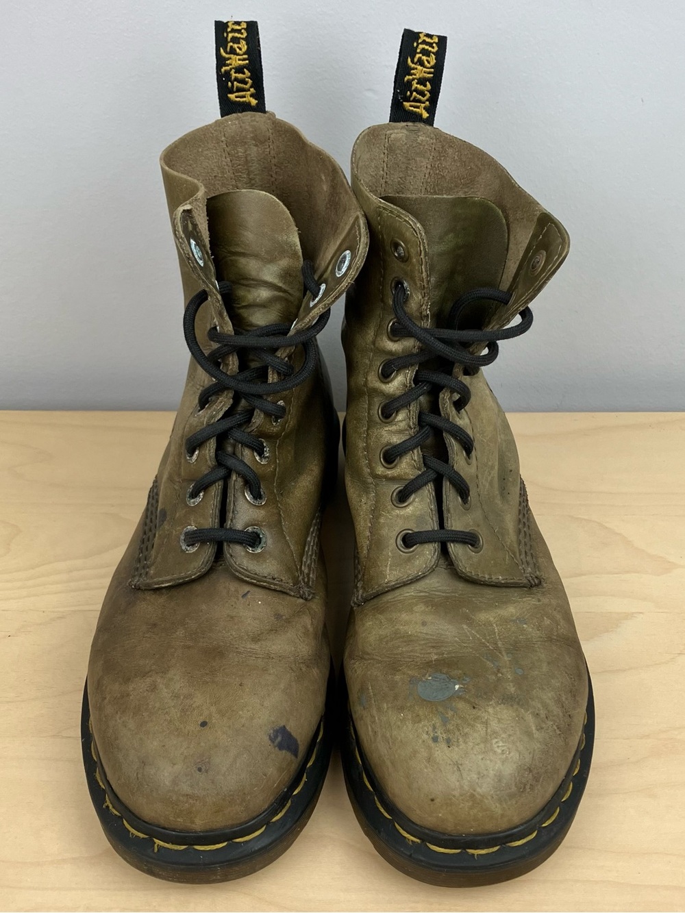 Dr. Doc Martens Women’s Size 9 1460 Olive Green Leather Combat Boots Distressed - Picture 4 of 10